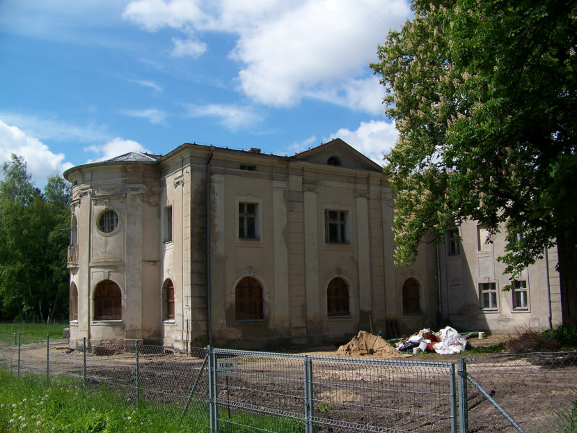 Swadzim neoklasycystyczny pałac Leona Plucińskiego « Zamki Rotmanka