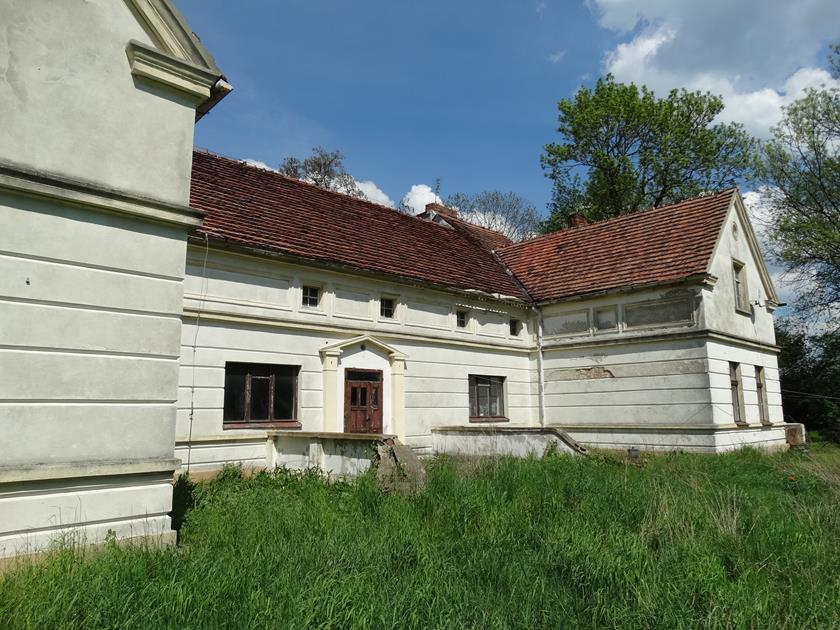 Stara Dąbrowa eklektyczny dwór rodziny Mielżyńskich « Zamki Rotmanka