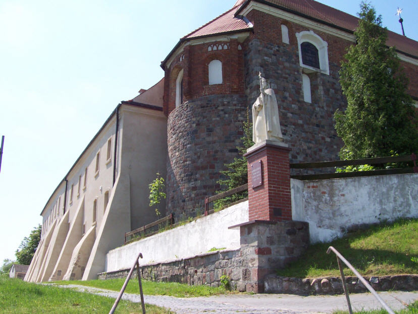 Mogilno romański zespół klasztorny « Zamki Rotmanka